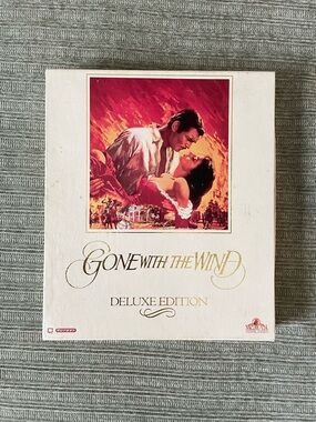Gone w/The Wind VHS Deluxe Edition (White Cover)